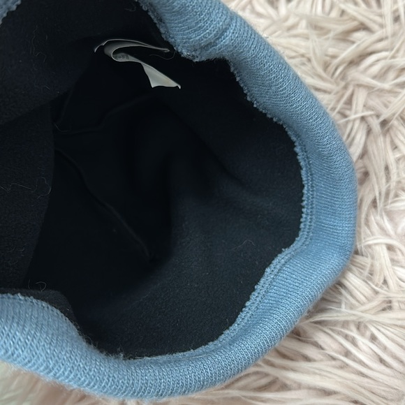 New Under Armour Toque - Picture 5 of 5